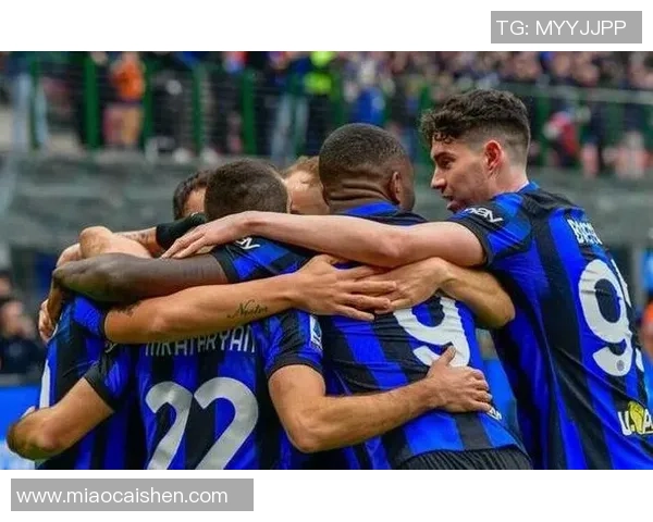 水原三星与悉尼足球队的激烈对决即将上演精彩赛事引发球迷热议